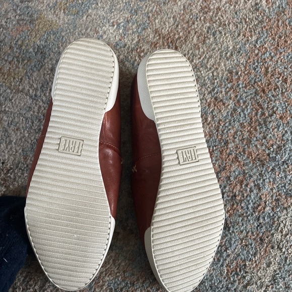 FRYE Melanie Slip-On Flat Leather Sneaker 8.5 - Picture 3 of 9